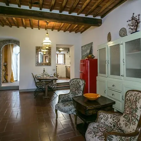 Tuscan Style Apartment, Shared Pool Holiday home Gaiole in Chianti